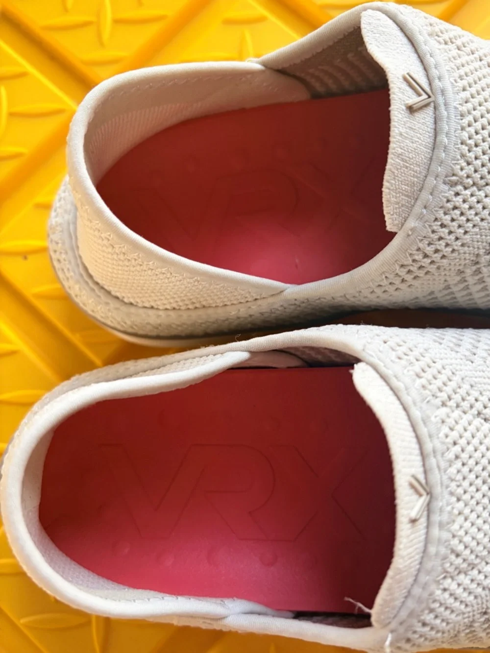 vionic women’s sage rx recovery knit sneakers - sz: 8 - Picture 5 of 7